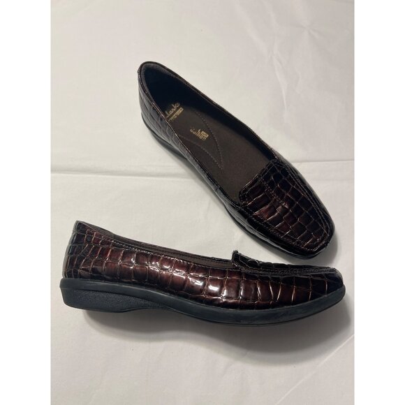 Clarks Metallic Brown Crocodile Print Loafers Size 9 Leather - Picture 3 of 10